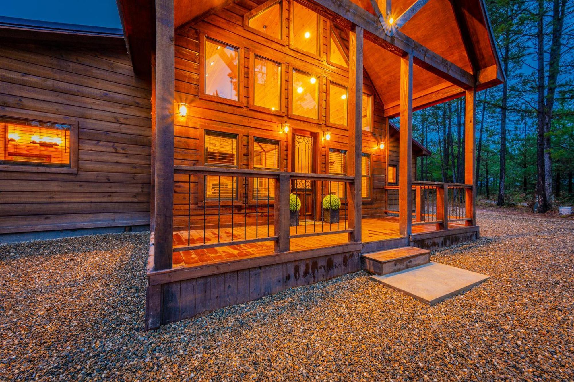 The Luxurious Blue Sky Lodge Is Epic! ブロークン・ボウ エクステリア 写真