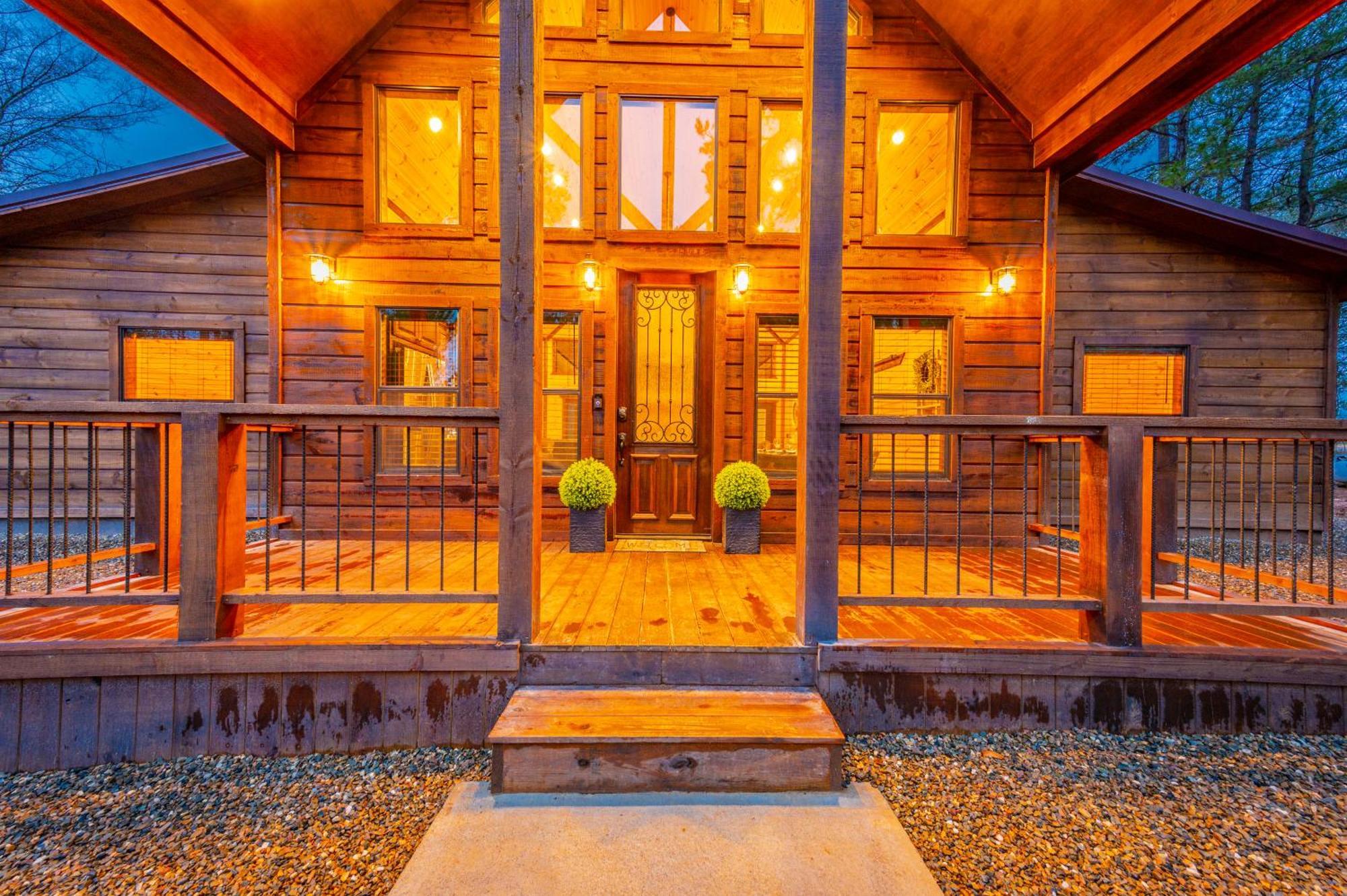 The Luxurious Blue Sky Lodge Is Epic! ブロークン・ボウ エクステリア 写真
