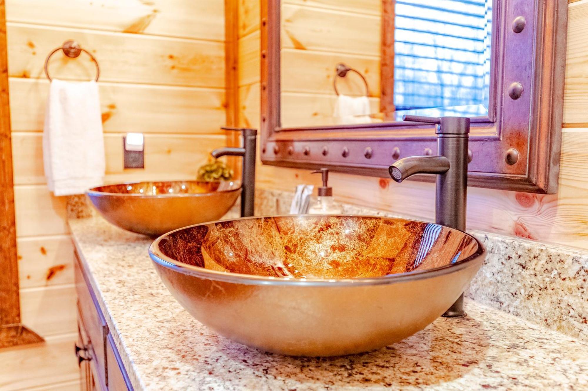 The Luxurious Blue Sky Lodge Is Epic! ブロークン・ボウ エクステリア 写真