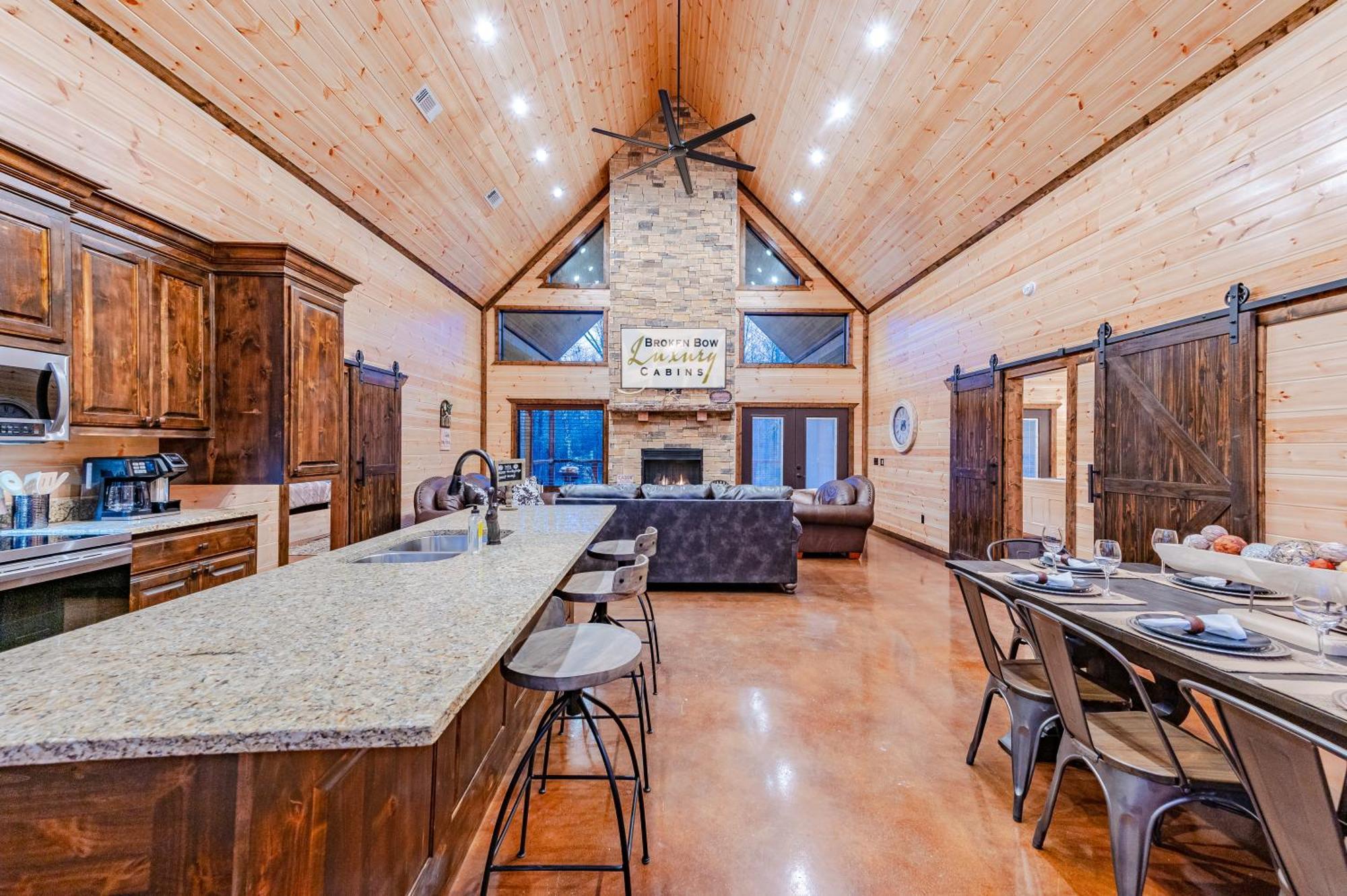 The Luxurious Blue Sky Lodge Is Epic! ブロークン・ボウ エクステリア 写真